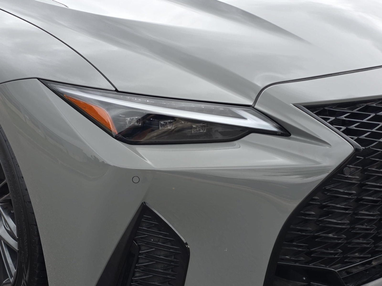 Used 2025 Lexus IS 500 RWD image 28