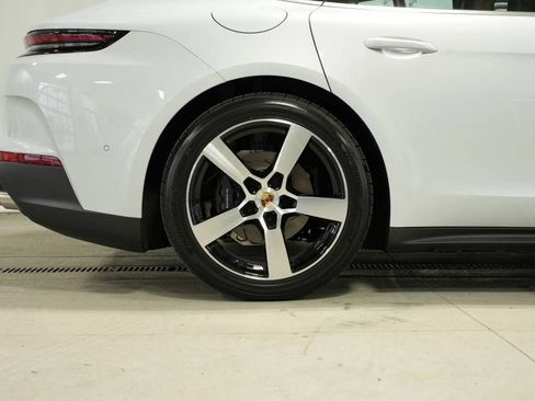 New 2025 Porsche Panamera 4 AWD/4WD image 39