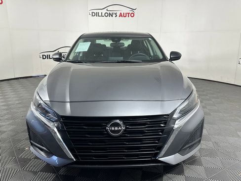 Used 2024 Nissan Altima 2.5 SV FWD image 10