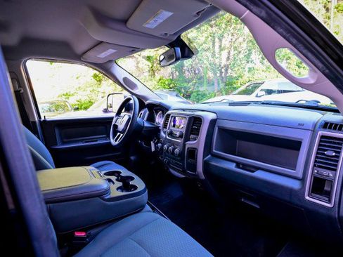 Used 2016 RAM 1500 Express AWD/4WD image 25