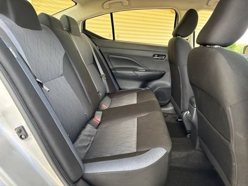 Used 2025 Nissan Versa SV FWD image 26