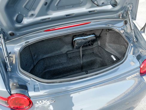 Used 2020 MAZDA MX-5 Miata Club image 53