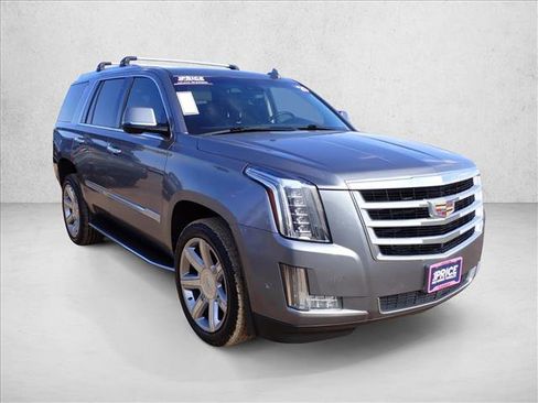Used 2020 Cadillac Escalade Luxury AWD/4WD image 6