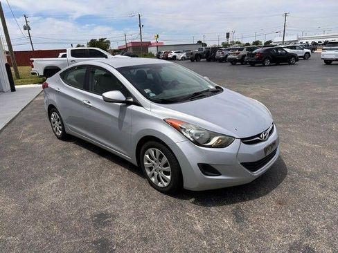 Used 2011 Hyundai Elantra GLS FWD image 4