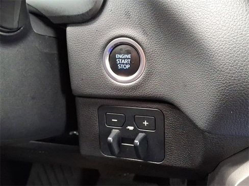 Used 2024 Toyota Tundra Limited image 22