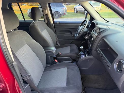 Used 2017 Jeep Patriot Sport image 25