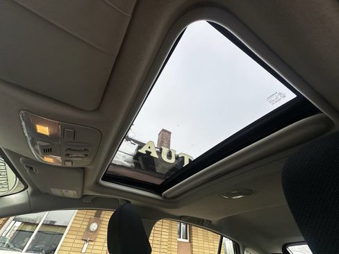 Used 2013 Subaru Impreza 2.0i Premium image 11