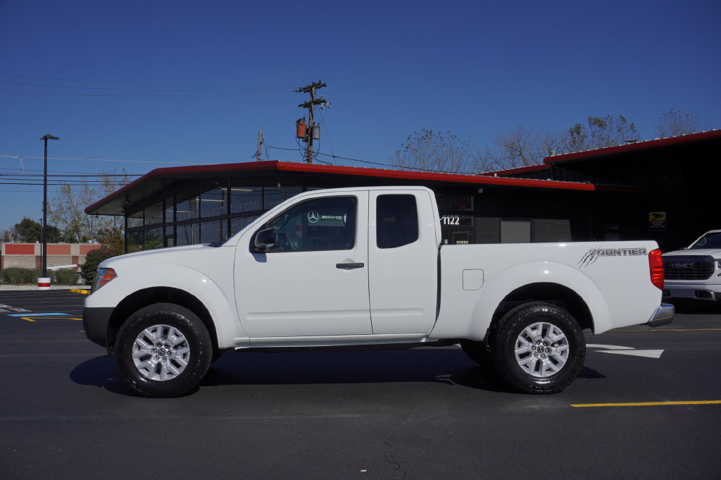 Used 2013 Nissan Frontier S RWD image 4