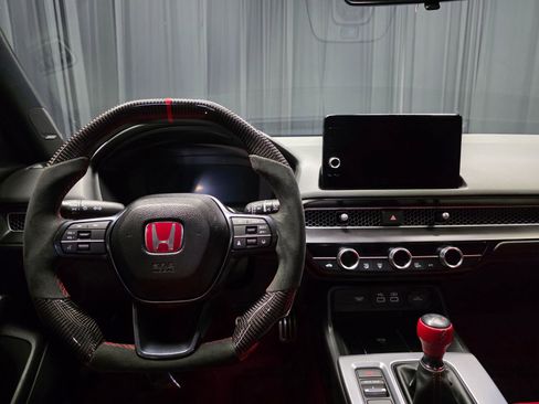 Used 2023 Honda Civic Type R image 30