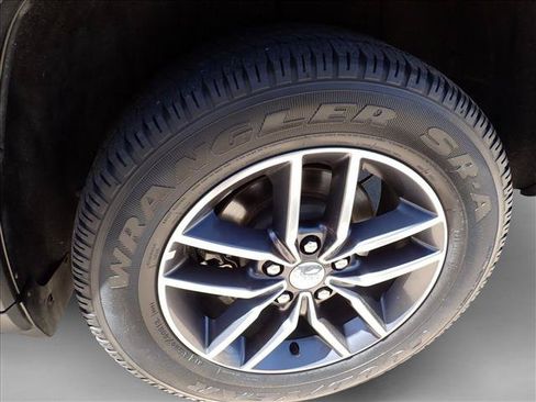 Used 2018 Jeep Grand Cherokee Limited AWD/4WD image 7