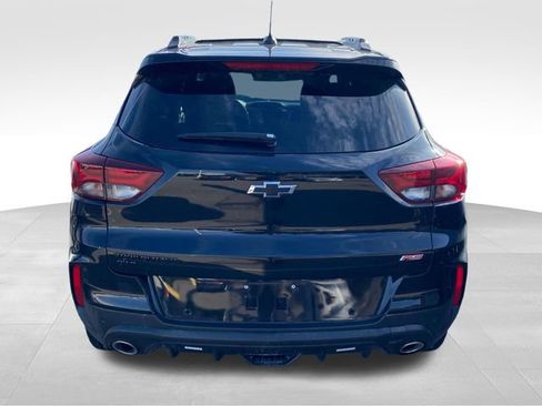 Used 2023 Chevrolet TrailBlazer RS w/ Sun and Liftgate Package image 11