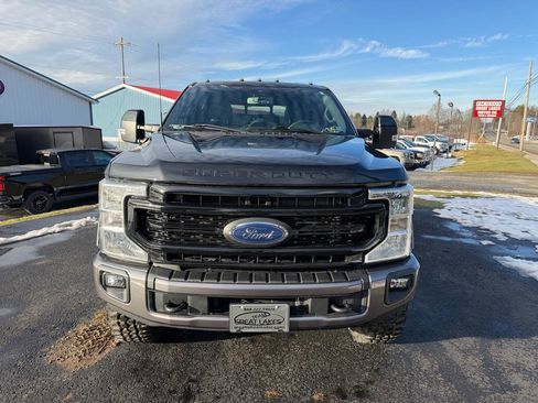 Used 2022 Ford F250 Lariat w/ Tremor Off-Road Package image 2