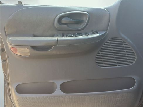 Used 2002 Ford F150 King Ranch AWD/4WD image 22