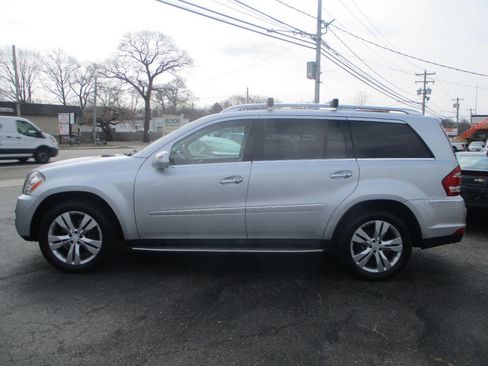 Used 2010 Mercedes-Benz GL 450 4MATIC image 4