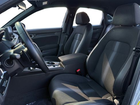 Used 2025 Honda Civic Sport image 9