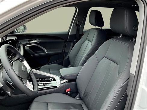 New 2025 Audi Q5 Premium image 9