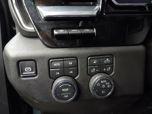 Used 2026 Chevrolet Silverado 2500 LTZ w/ Trail Boss Package AWD/4WD image 50