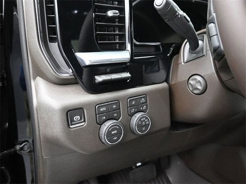 New 2026 Chevrolet Silverado 1500 LTZ w/ LTZ Premium Package image 21