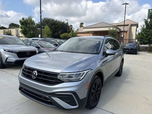 Used 2022 Volkswagen Tiguan S AWD/4WD image 3
