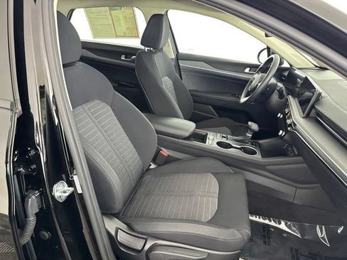 Certified 2026 Kia K5 LXS FWD image 22