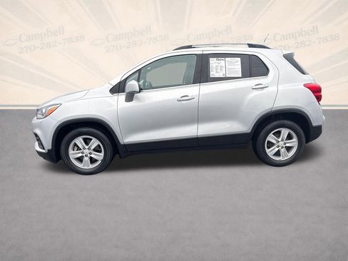 Used 2018 Chevrolet Trax LT w/ LT Convenience Package image 2