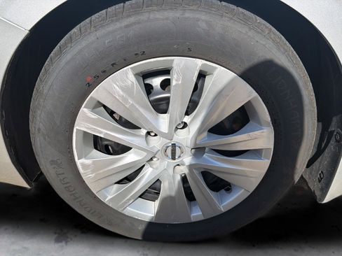 Used 2023 Nissan Sentra S FWD image 14