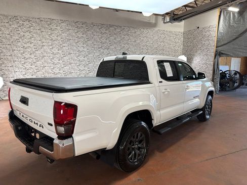 Used 2021 Toyota Tacoma SR5 RWD image 7