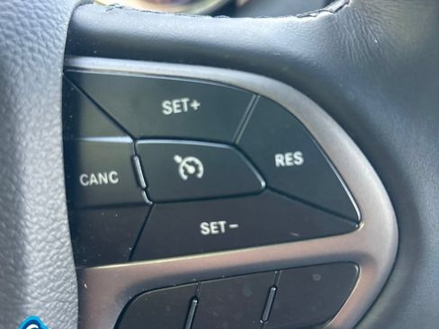 Used 2021 Jeep Grand Cherokee Laredo X AWD/4WD image 20