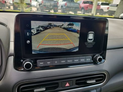 Used 2022 Hyundai Kona Limited AWD/4WD image 33