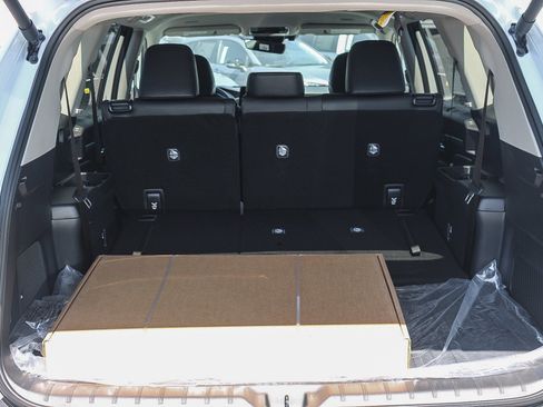 New 2026 Toyota Grand Highlander Limited image 13