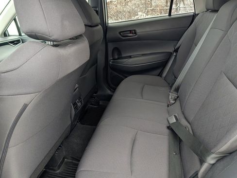 Used 2025 Toyota Corolla Cross LE image 16