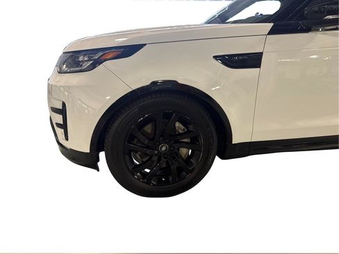 Used 2020 Land Rover Discovery Landmark AWD/4WD image 29
