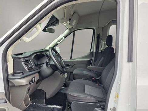 Used 2022 Ford Transit 350 XLT RWD image 11