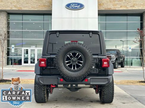 Used 2024 Jeep Wrangler Unlimited Rubicon w/ XTREMEE 35" Tire Package image 23