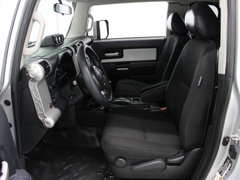 Used 2008 Toyota FJ Cruiser 2WD image 51