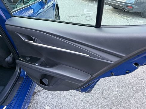 Used 2025 Toyota Camry SE image 29