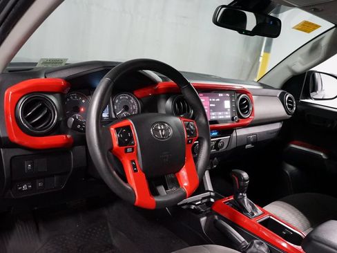 Certified 2021 Toyota Tacoma SR5 RWD image 12