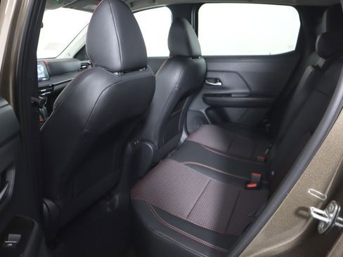 New 2026 Nissan Kicks SR w/ Cold Weather Package image 17