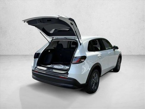 New 2026 Honda HR-V LX image 2