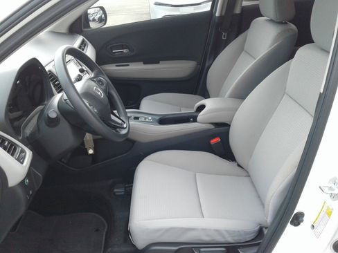 Used 2021 Honda HR-V LX image 15