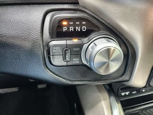 Used 2019 RAM 1500 Laramie AWD/4WD image 21