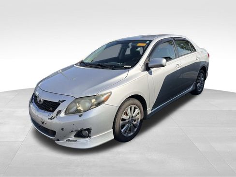 Used 2010 Toyota Corolla LE image 5