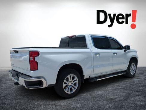 Used 2022 Chevrolet Silverado 1500 LTZ w/ LTZ Premium Package AWD/4WD image 3