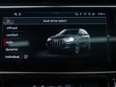 Used 2023 Audi Q7 3.0T Premium w/ Convenience Package AWD/4WD image 26