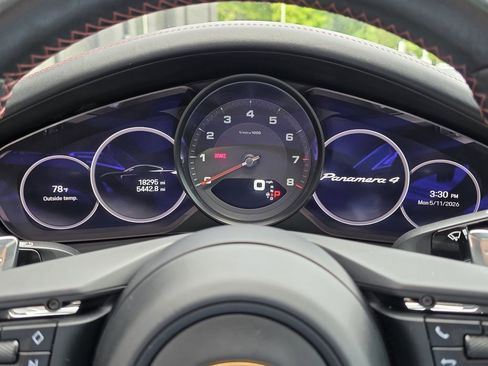 Certified 2023 Porsche Panamera 4 Platinum Edition AWD/4WD image 24