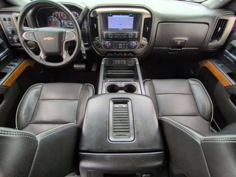 Used 2017 Chevrolet Silverado 1500 High Country AWD/4WD image 24