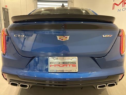 Used 2022 Cadillac CT4 V image 8