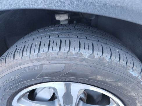 Used 2017 Mercedes-Benz GLC 300 4MATIC image 7