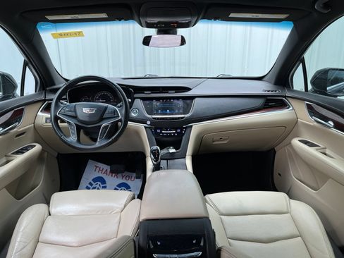 Used 2017 Cadillac XT5 Premium Luxury w/ Driver Assist Package FWD image 18