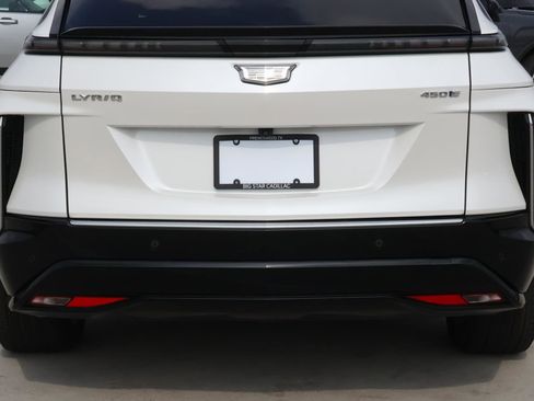 Certified 2024 Cadillac Lyriq Luxury image 9